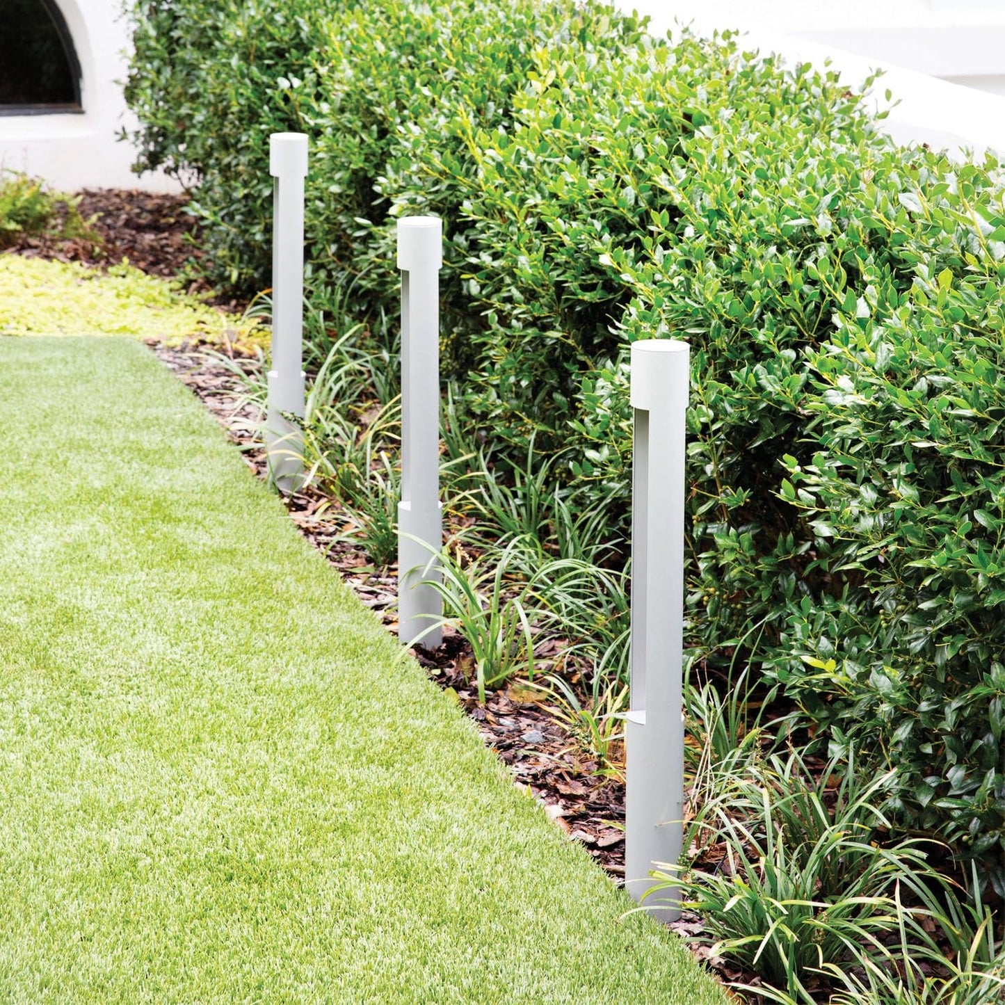 Hinkley Atlantis 15601TT - 12V Round Landscape Bollard-Aluminum-Titanium Finish