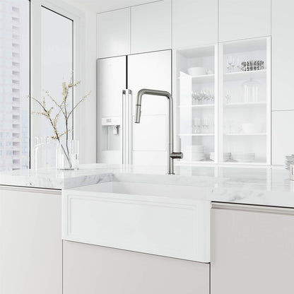 VIGO VG02013ST Parsons 18'' Single Handle Pull-Down Kitchen Faucet Stain-Steel